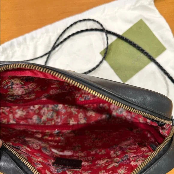 Gucci Black Quilted Belt Bag with Green and Red Stripe - Picture 4 of 8